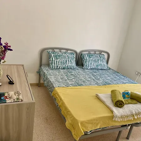 Vendégház Spacious , In Shared House Perfect Location Is-Swieqi